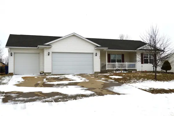 302 Grace Avenue, Urbana, IA 52345