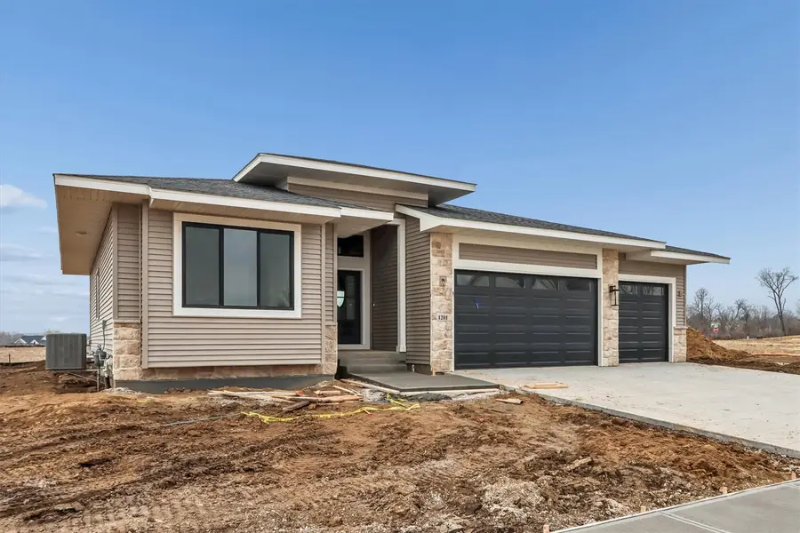 1201 Timber Trail, Solon, IA 52333 - #3