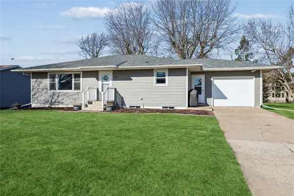 109 6th Avenue, Keystone, IA 52249