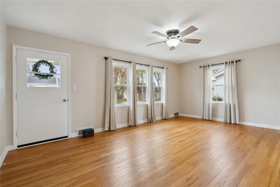 1129 Washington Drive, Marion, IA 52302 - #3