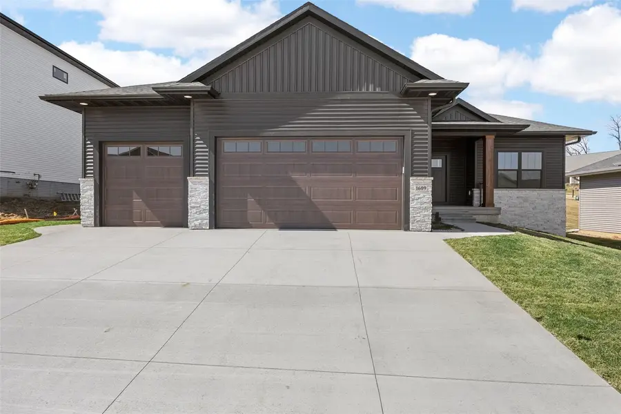 1609 38th Street Se, Cedar Rapids, IA 52403 - #2