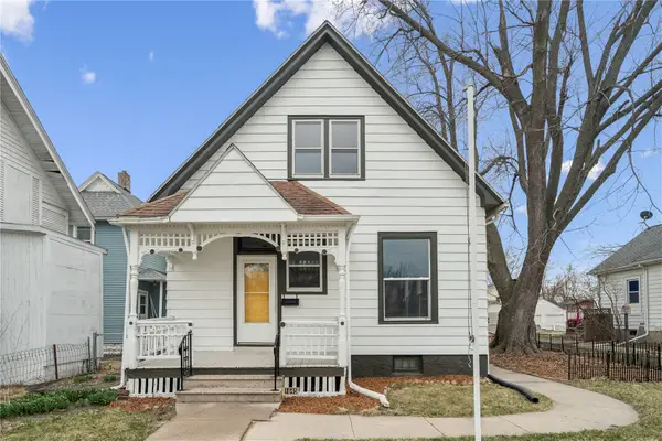 1645 D Avenue Ne, Cedar Rapids, IA 52402