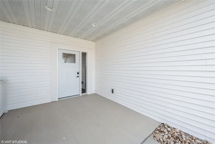 2330 Bluegrass Street, Marion, IA 52302 - #2