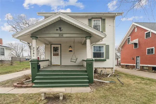 226 Johnson Ave, Cedar Rapids, IA 52405