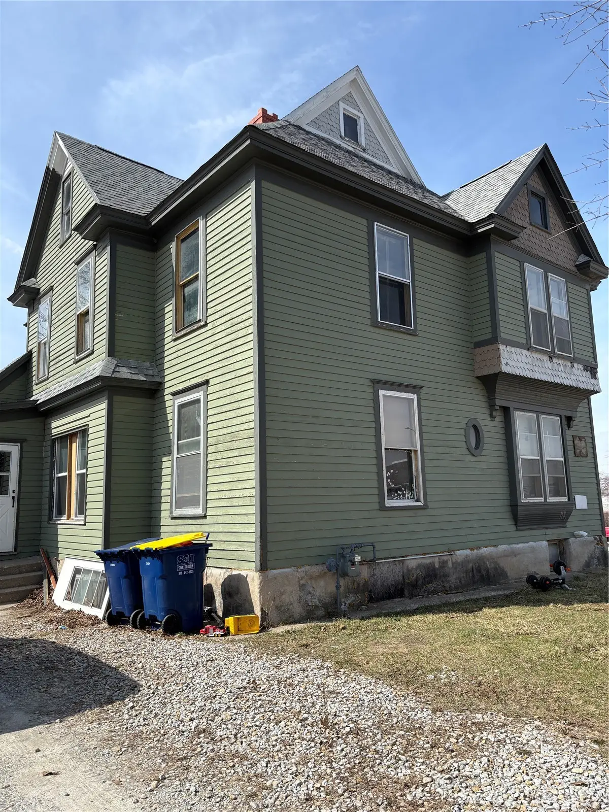 212 East 9th St, Vinton, IA 52349 - #1