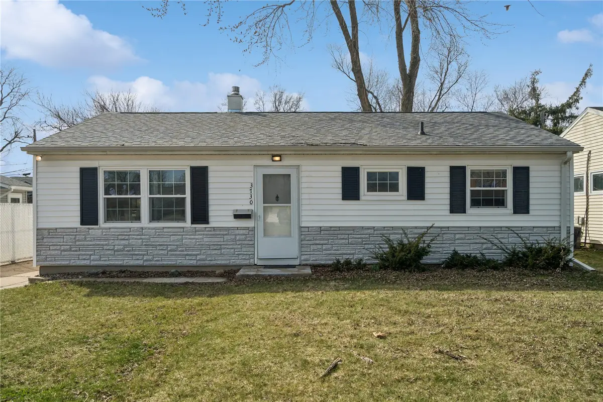 3730 H Avenue Ne, Cedar Rapids, IA 52402 - #1