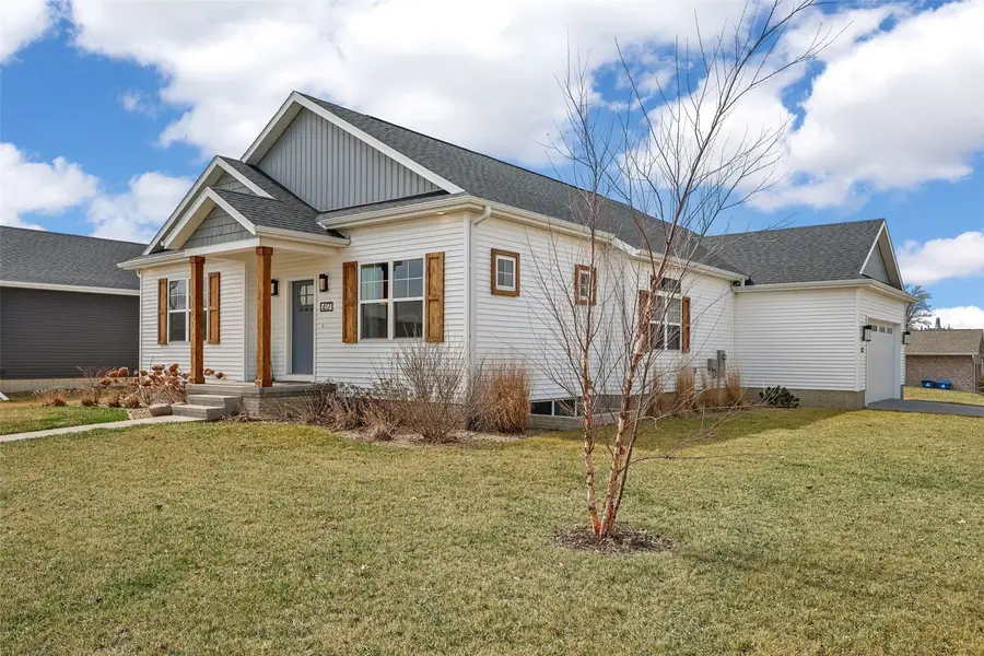 417 Ashton Drive Ne, Mount Vernon, IA 52314 - #2
