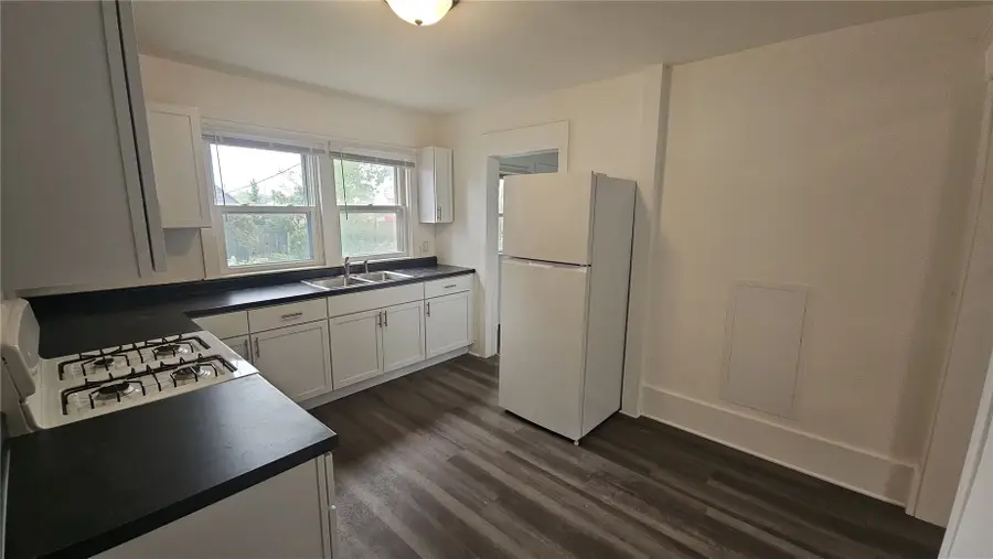 139 32nd Street Ne, Cedar Rapids, IA 52402 - #3