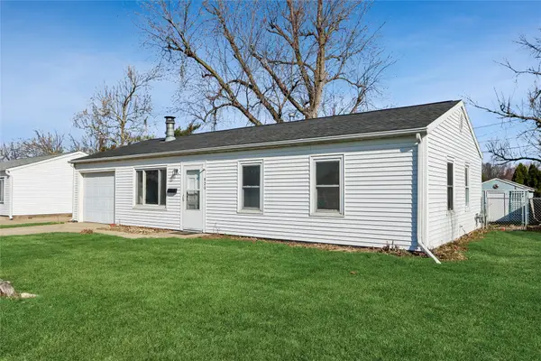 920 Fairview Drive, Marion, IA 52302
