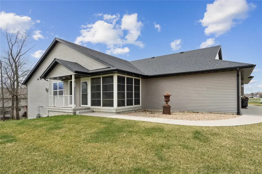 1603 Petrus Ne, Cedar Rapids, IA 52402 - #2