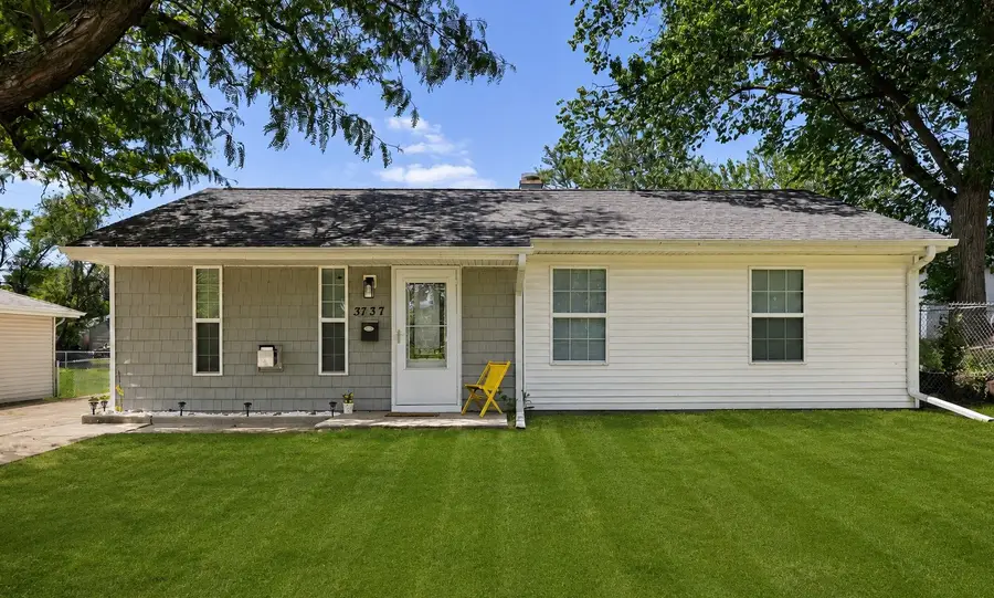 3737 Oakland Road Ne, Cedar Rapids, IA 52402 - #2