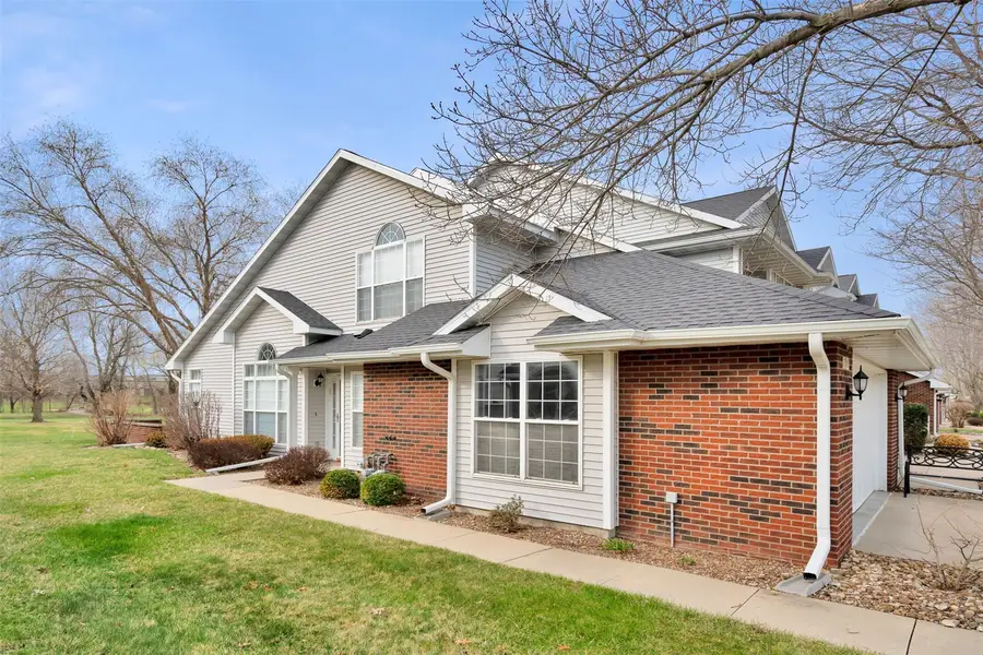 1303 Crossings Court Ne, Cedar Rapids, IA 52402 - #2