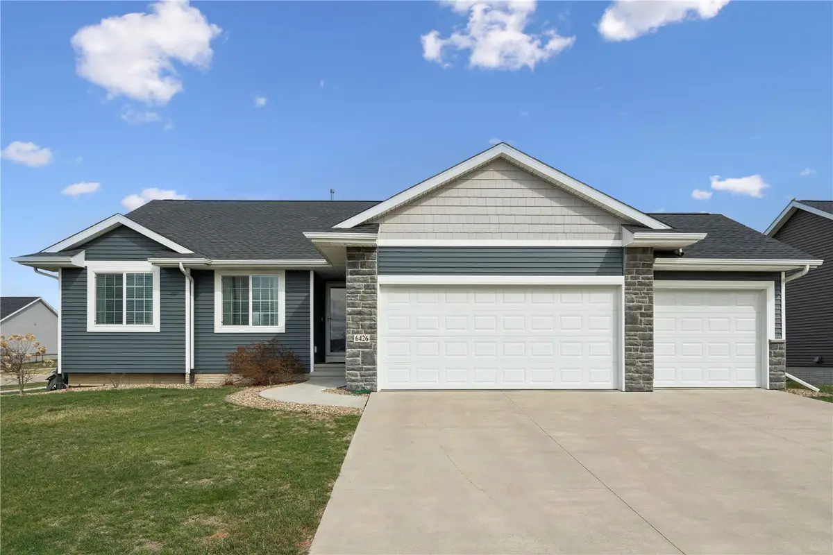 6426 Prairie Rose Circle Sw, Cedar Rapids, IA 52404 - #1