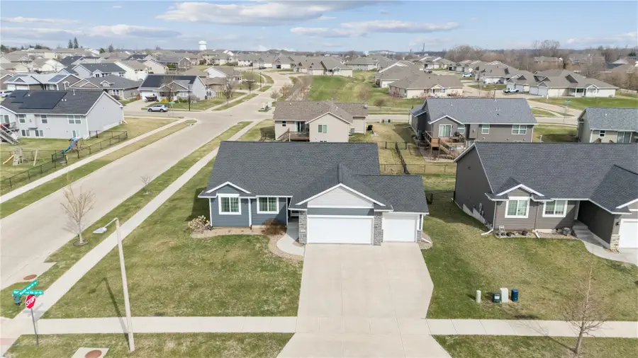 6426 Prairie Rose Circle Sw, Cedar Rapids, IA 52404 - #3