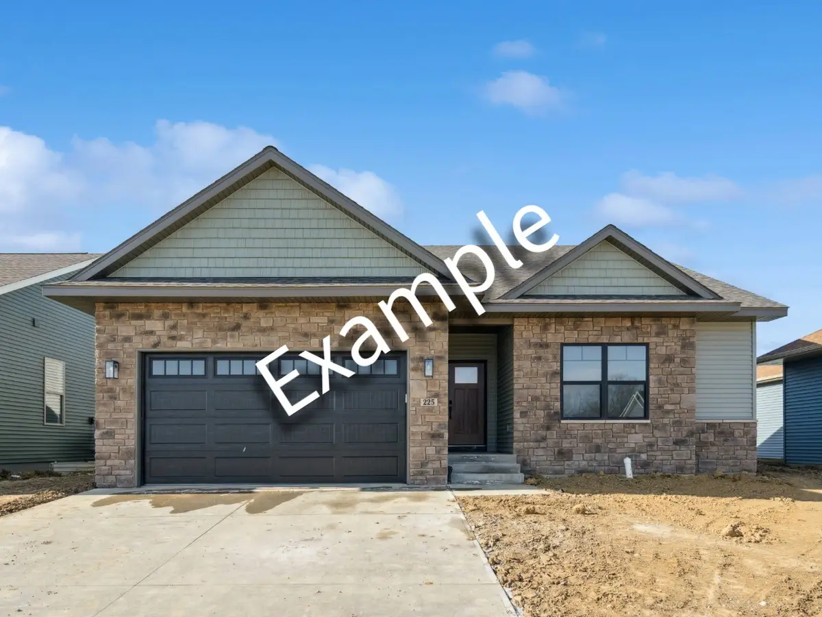 310 Sierra Trace, Coralville, IA 52241 - #1