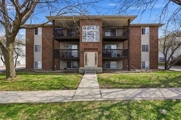 86 Westside Drive #86, Iowa City, IA 52246