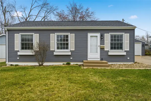 441 Day Street Nw, Cedar Rapids, IA 52405