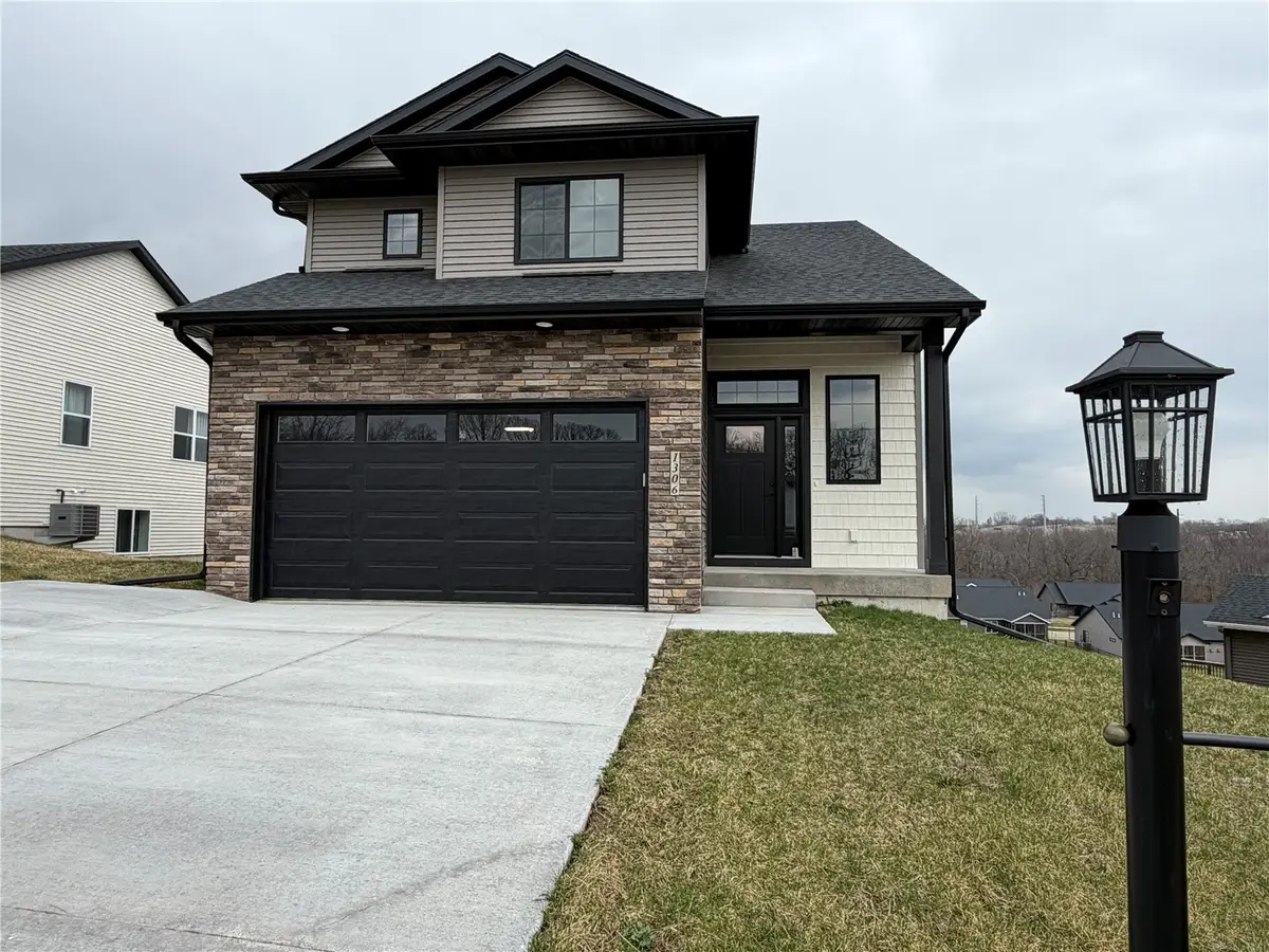 1306 E Gable Way, Tiffin, IA 52340 - #1