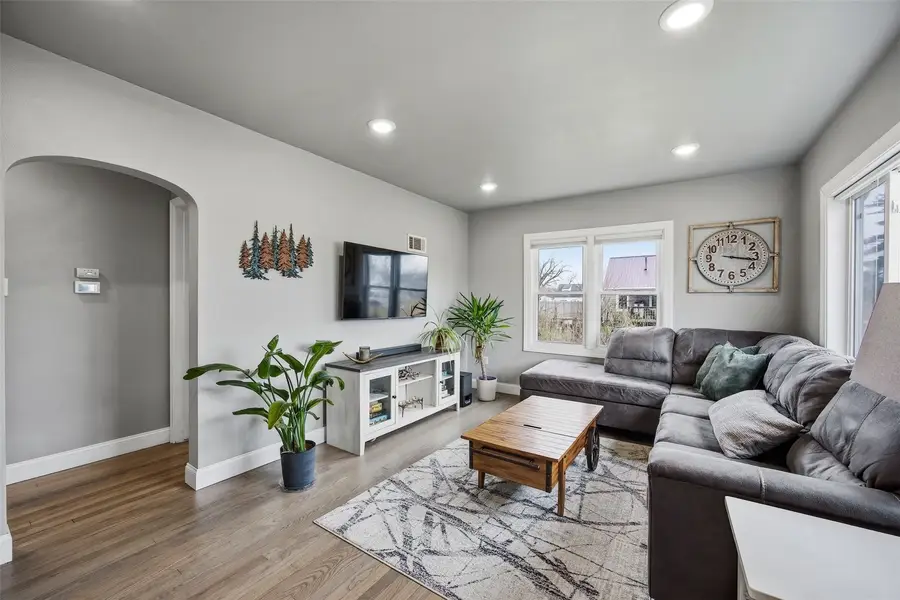 616 25th St Ne, Cedar Rapids, IA 52402 - #3