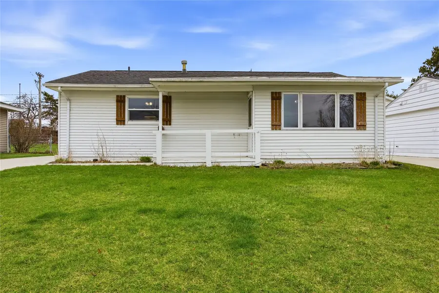 1051 Clifton Street Ne, Cedar Rapids, IA 52402 - #2