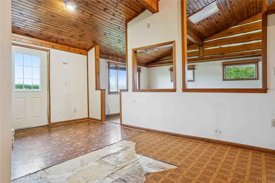 3801 Highway 382 Ne, Solon, IA 52333 - #2