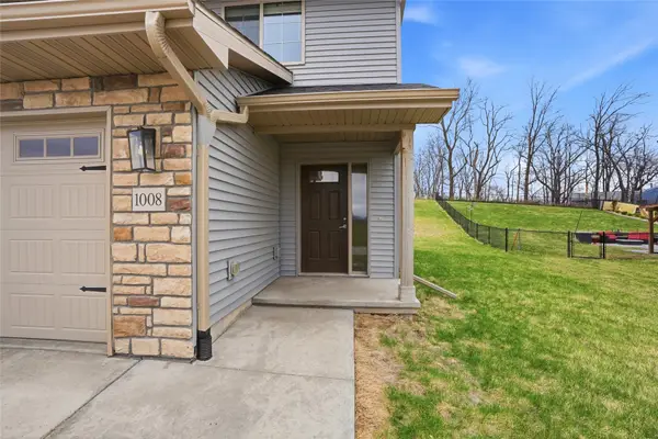 1008 Creekside Drive, Tiffin, IA 52340