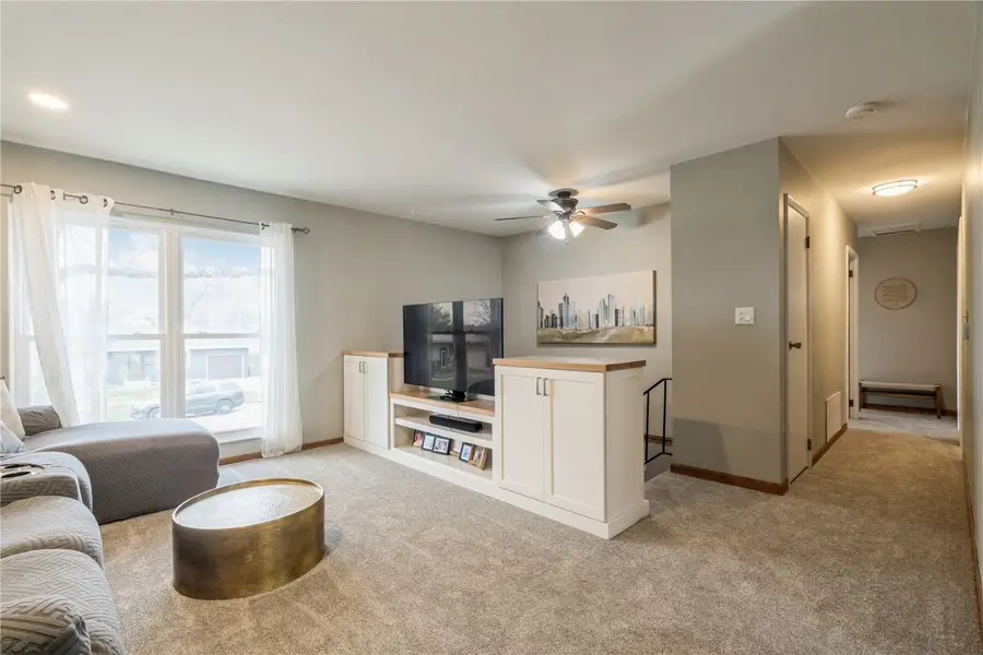 1119 18th St, Cedar Rapids, IA 52405 - #3