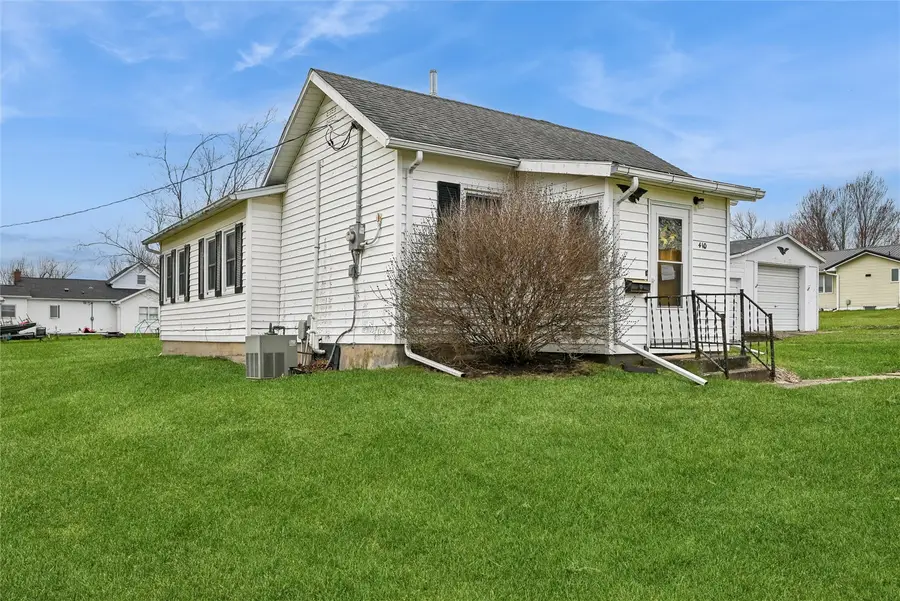 410 Cottage Street Nw, Shellsburg, IA 52332 - #2