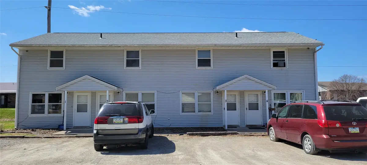 695 W Pine Street, Marengo, IA 52301 - #1