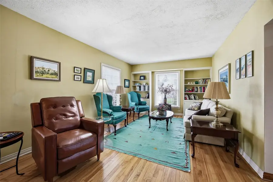 2927 Mansfield Avenue Se, Cedar Rapids, IA 52403 - #3