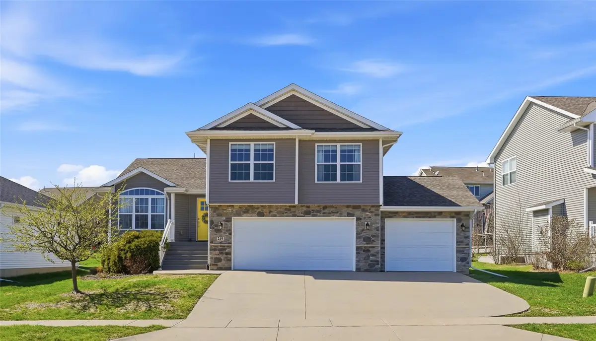 249 Arlington Drive, Iowa City, IA 52245 - #1