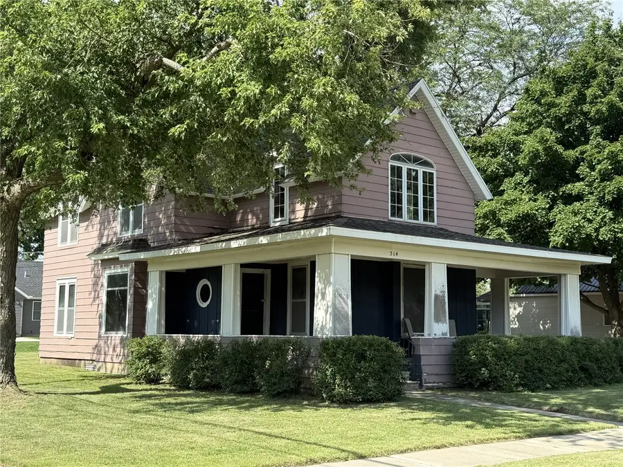 514 2nd Street Nw, Independence, IA 50644 - #2