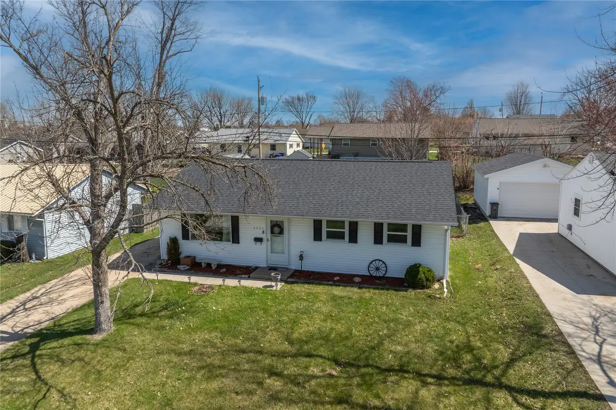 4232 Sherman Street Ne, Cedar Rapids, IA 52402 - #1