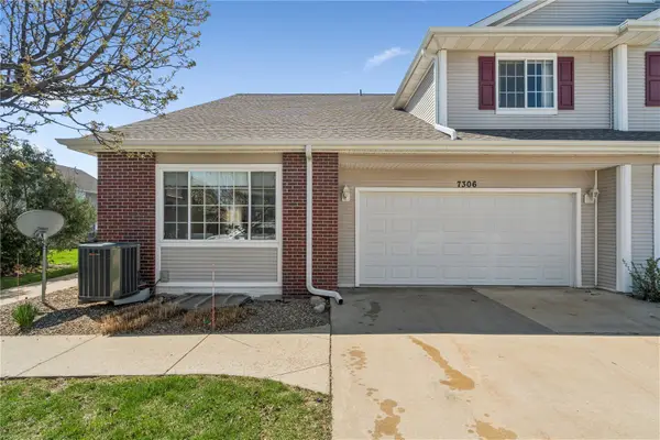 7306 Walden Rd Ne, Cedar Rapids, IA 52402