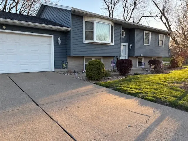 2068 Brookland Dr Ne, Cedar Rapids, IA 52402 - #2