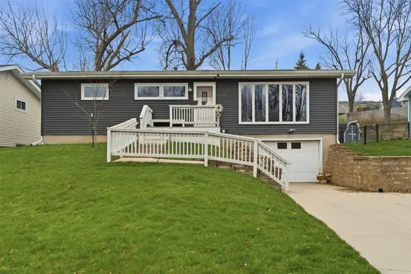 1634 24th Street Nw, Cedar Rapids, IA 52405