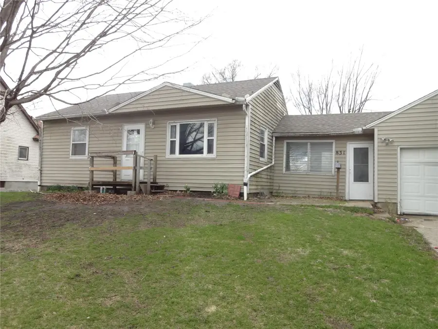 831 Western Avenue, Marengo, IA 52301 - #2