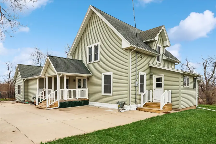 5705 Beverly Road Sw, Cedar Rapids, IA 52404 - #2