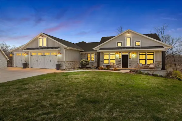 1908 Pippin Hill Ct Nw, Cedar Rapids, IA 52405