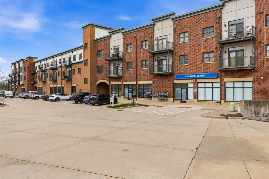 847 Quarry Rd #303, Coralville, IA 52241 - #2