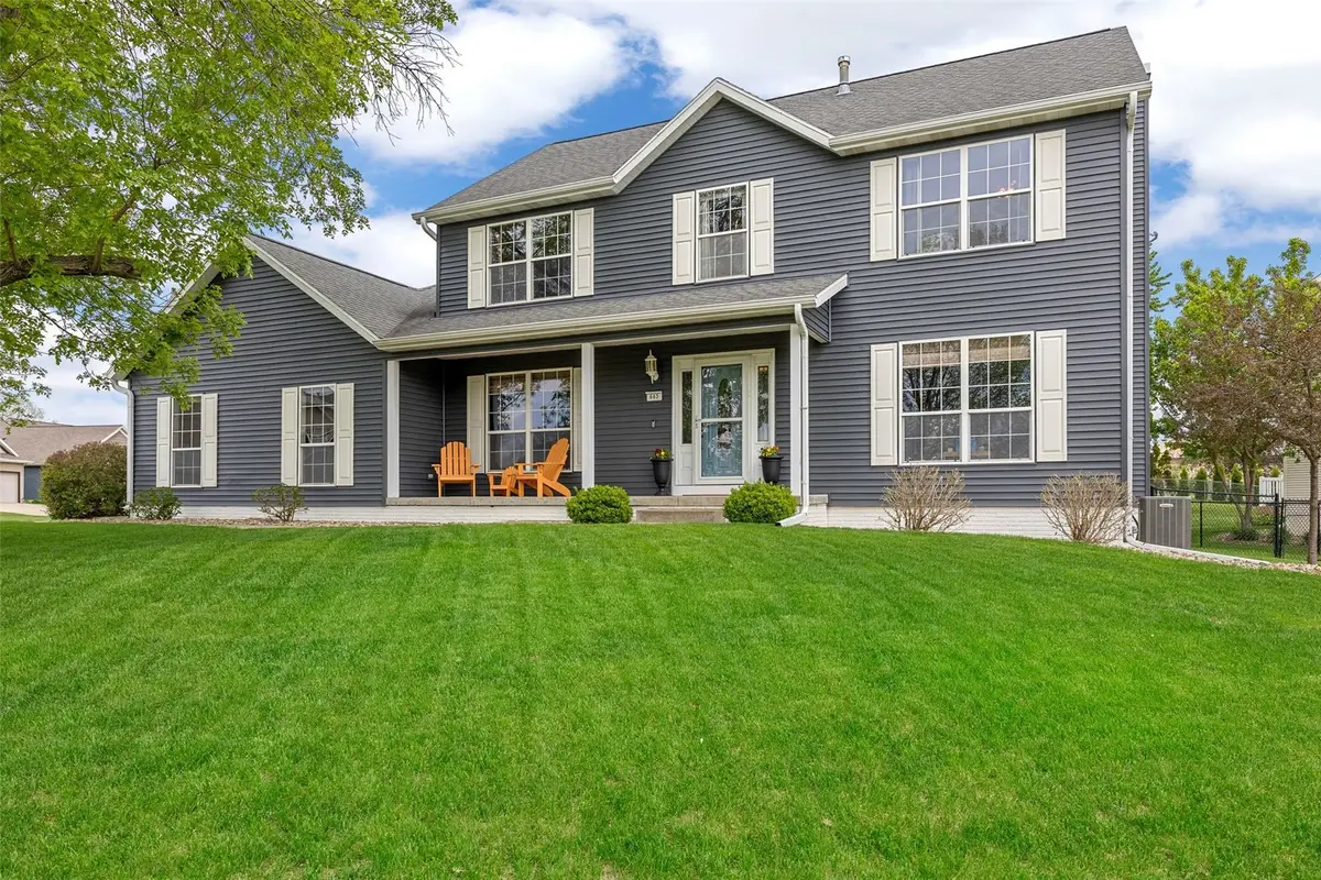 603 High Point Drive Sw, Cedar Rapids, IA 52404 - #1
