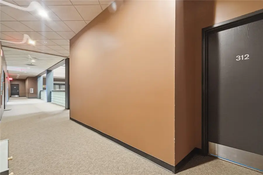 905 3rd Street Se #312, Cedar Rapids, IA 52401 - #2