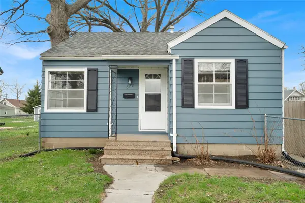 829 14th Street Ne, Cedar Rapids, IA 52402