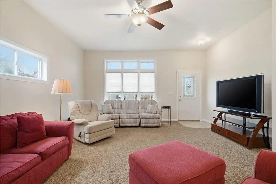 718 Dakota Street, Anamosa, IA 52205 - #3