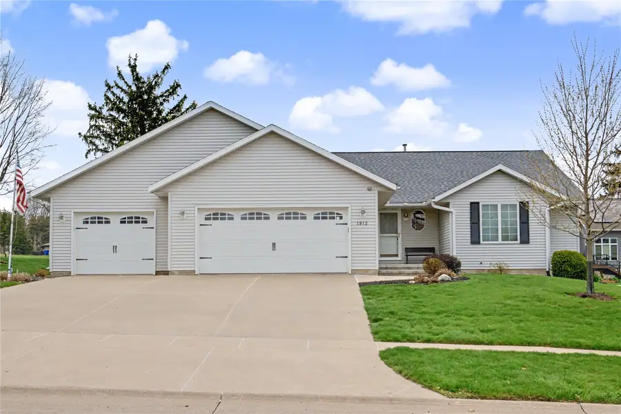 1912 Balsam Drive Sw, Cedar Rapids, IA 52404 - #2