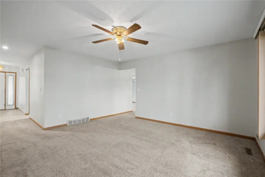 1912 Balsam Drive Sw, Cedar Rapids, IA 52404 - #3