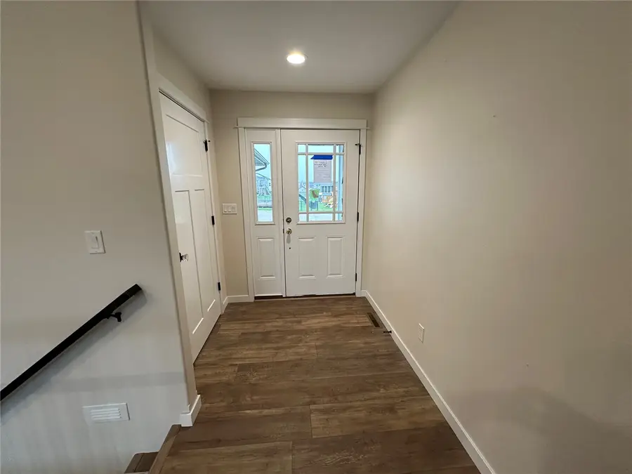 4595 Meadow Creek Dr, Palo, IA 52324 - #2