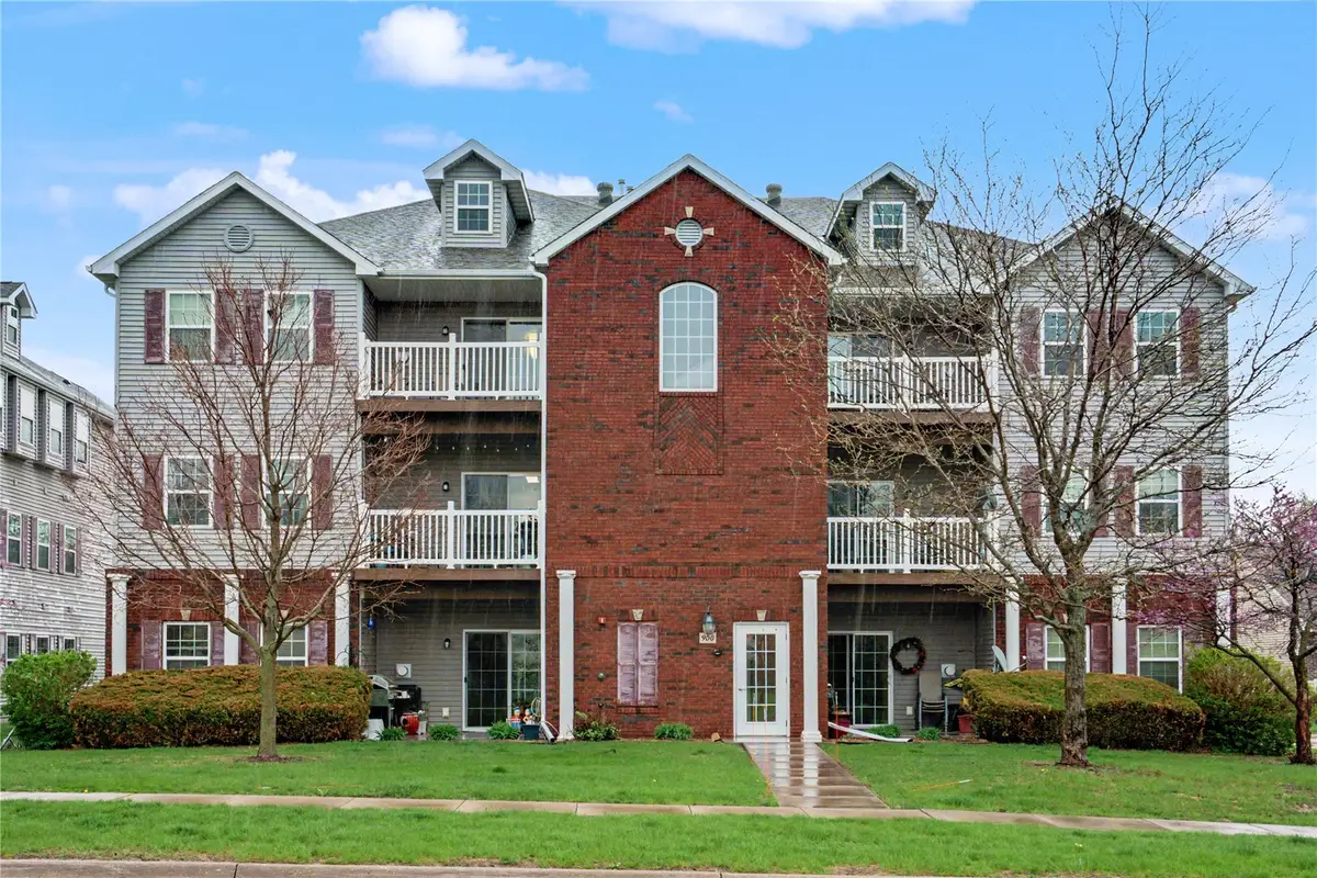 900 Rachael Street #302, North Liberty, IA 52317 - #1