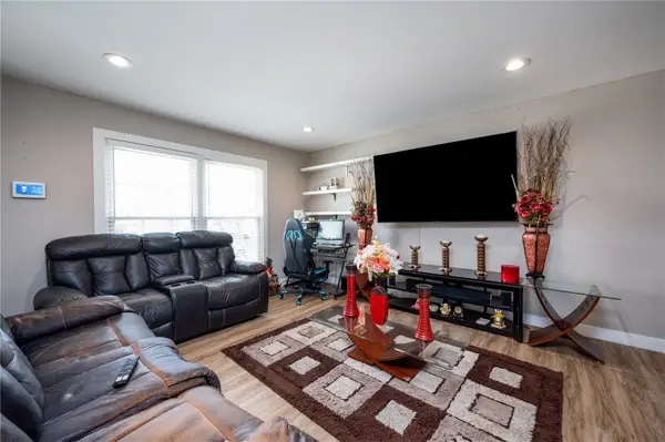 4609 Pineview Drive Ne, Cedar Rapids, IA 52402