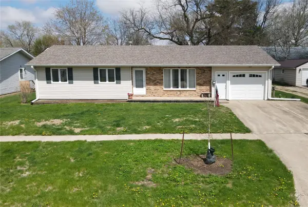 412 W 3rd Street, Tipton, IA 52772